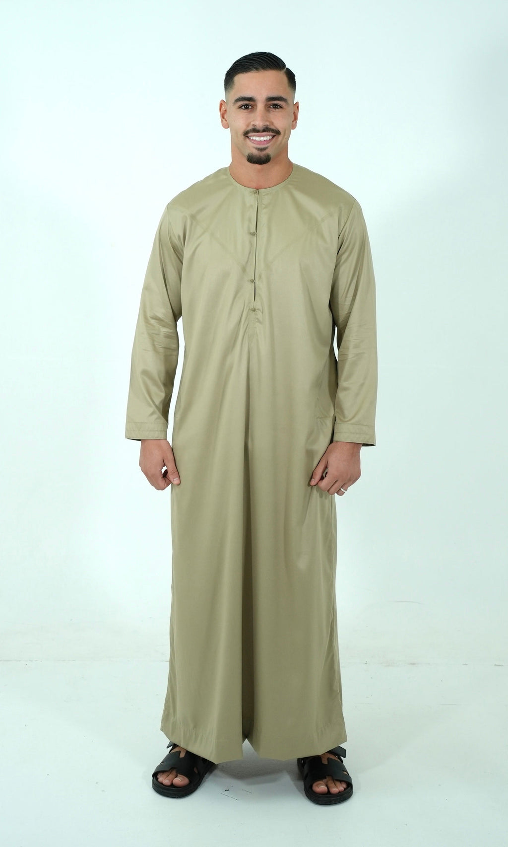 Qamis émirati [ Vert olive clair ]