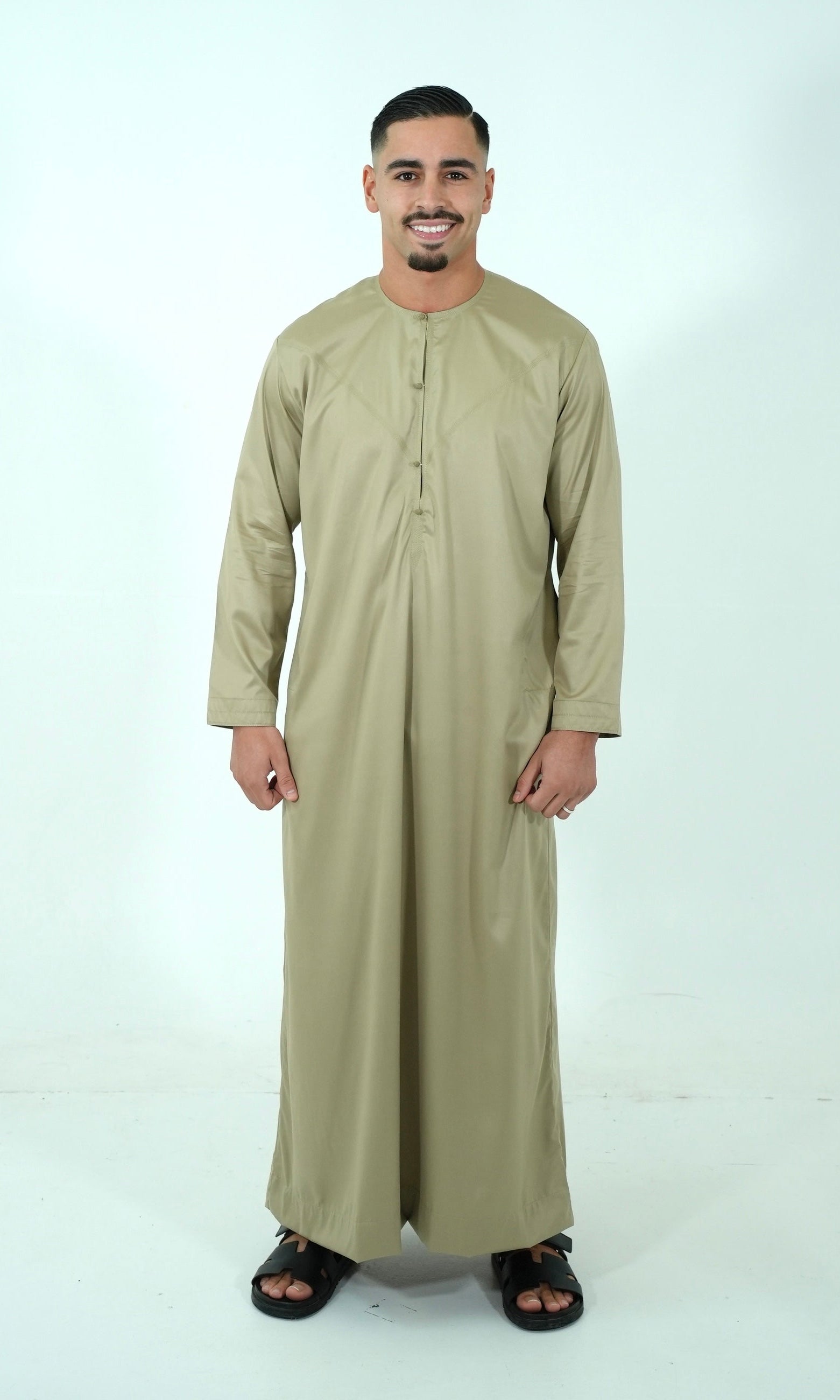 Qamis émirati [ Vert olive clair ]