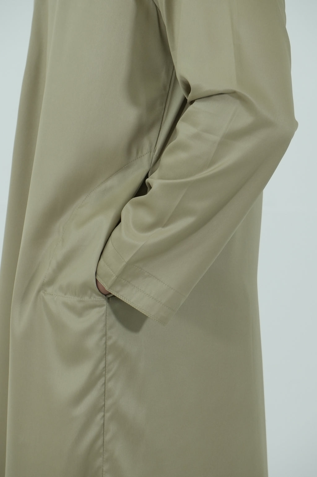 Qamis émirati [ Vert olive clair ]